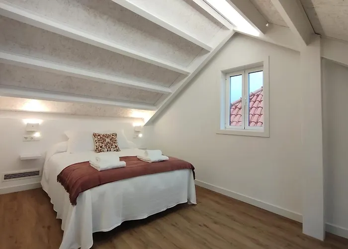 Turisticos O Estaleiro Moaña